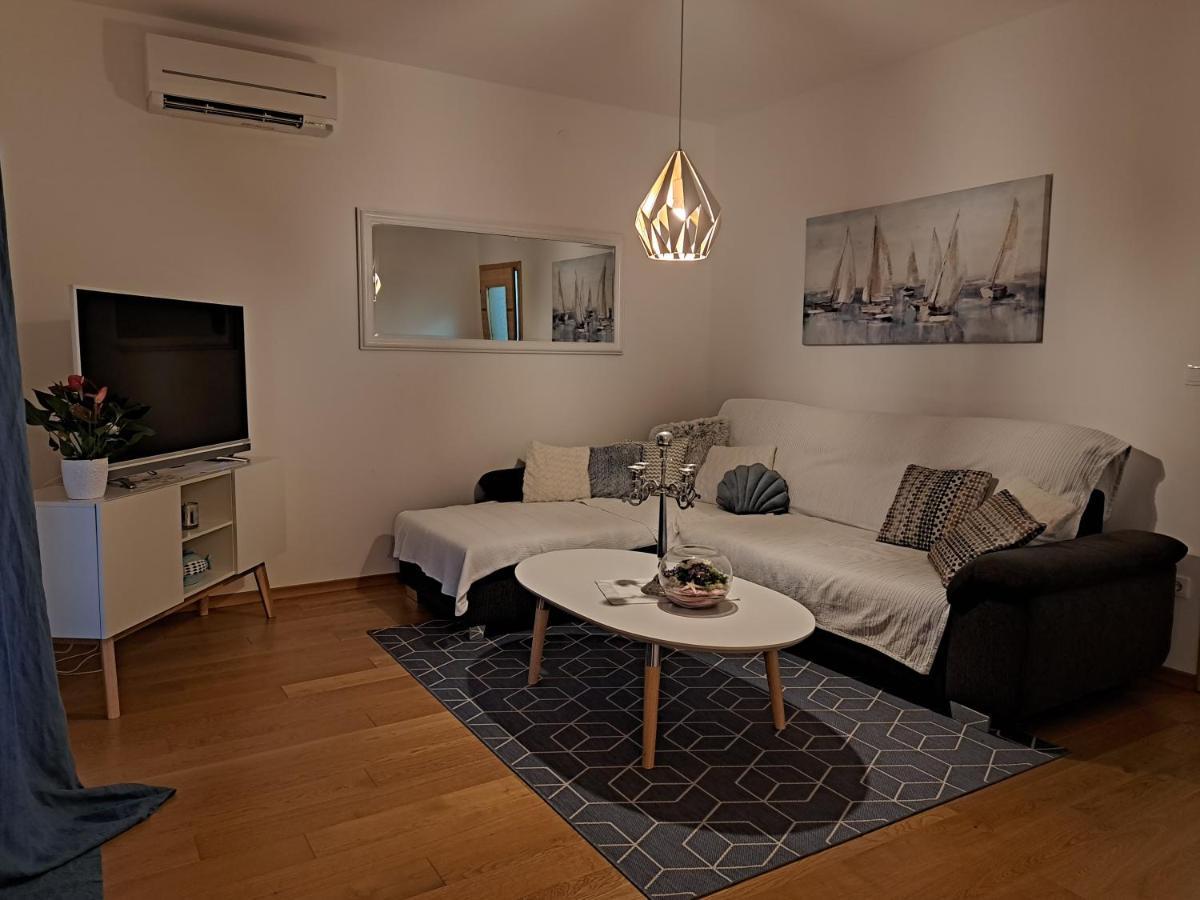 Apartman Blue Crikvenica Esterno foto